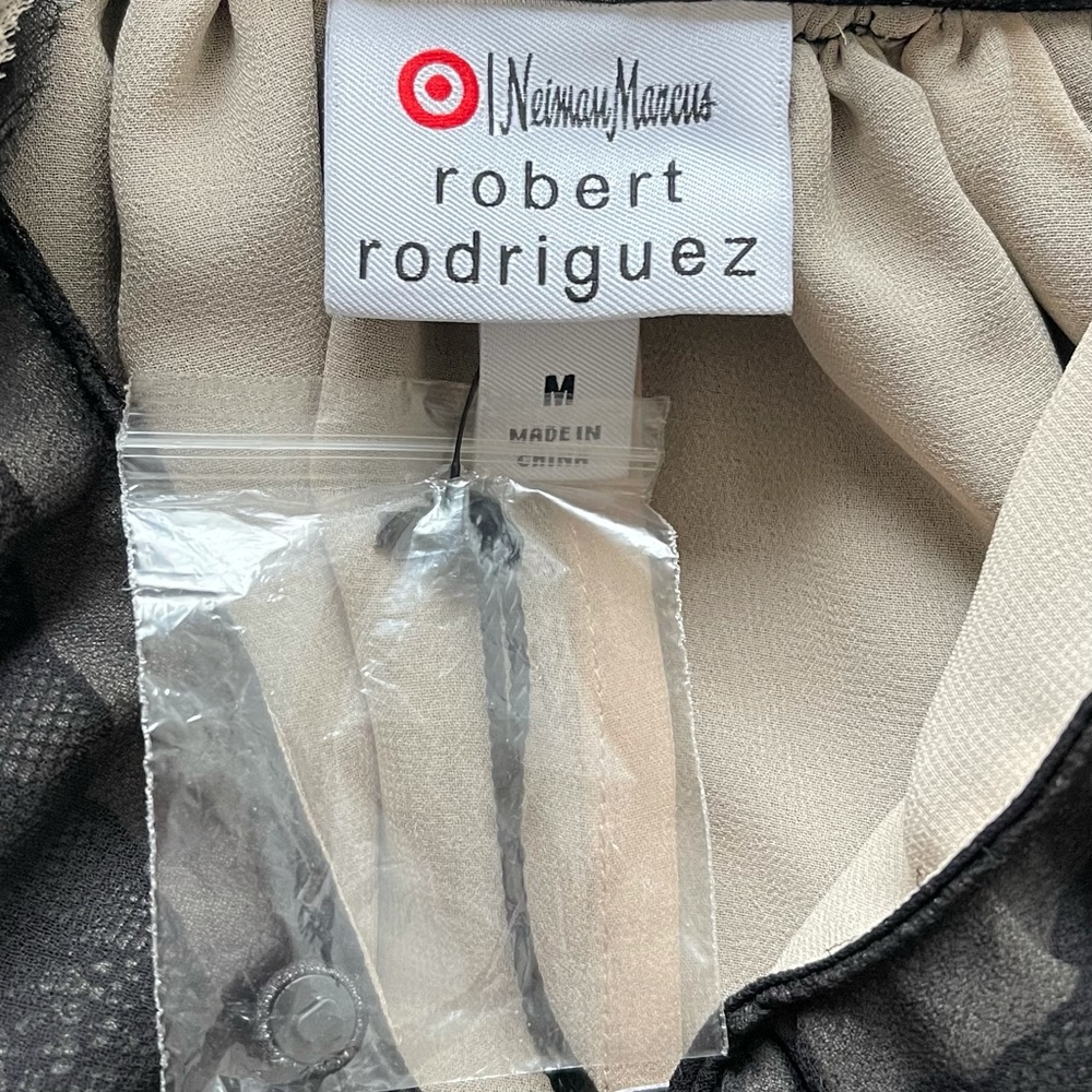 Neiman Marcus/Target Collab Keyhole Ruffled Sleeveless Top Black/Tan M (Women’s) - Picture 4 of 9